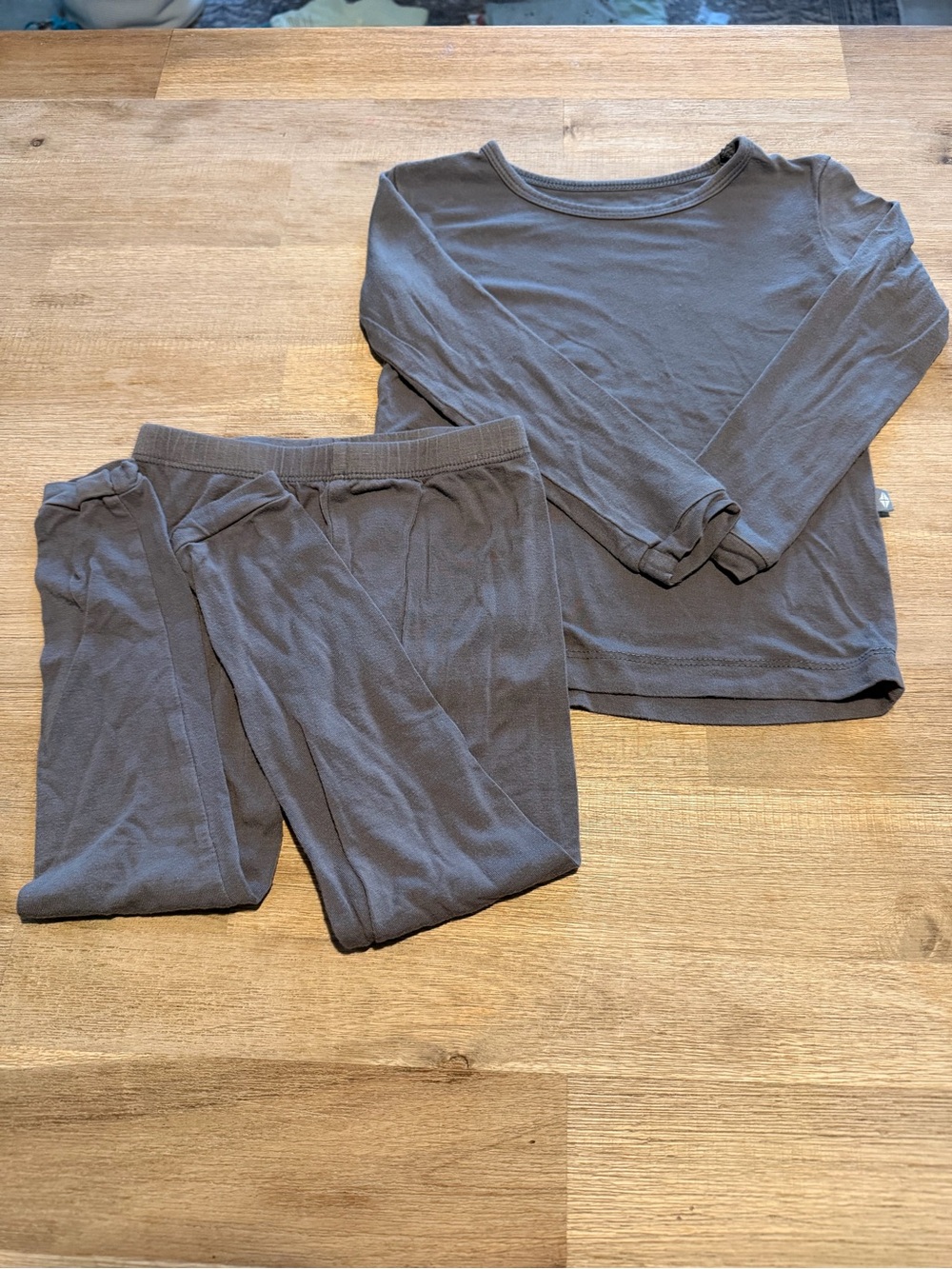 Kyte Baby Toddler Long Sleeve Pajama Set - Solid Gray 2T
